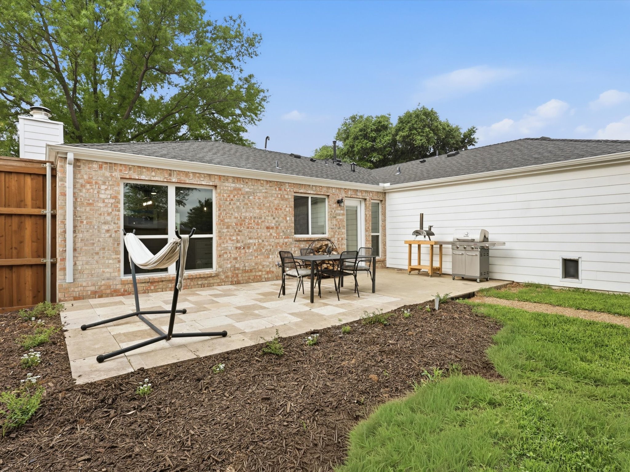 1317 Lark Lane Lewisville TX 75077