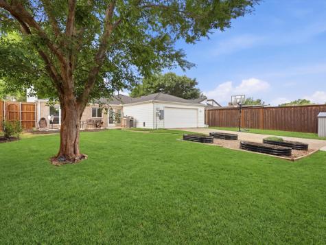 1317 Lark Lane Lewisville TX 75077