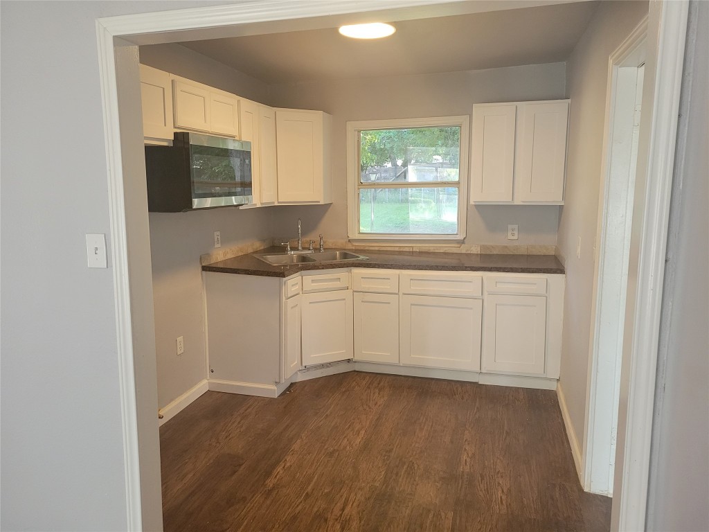 2410 E Overton Road Dallas TX 75216