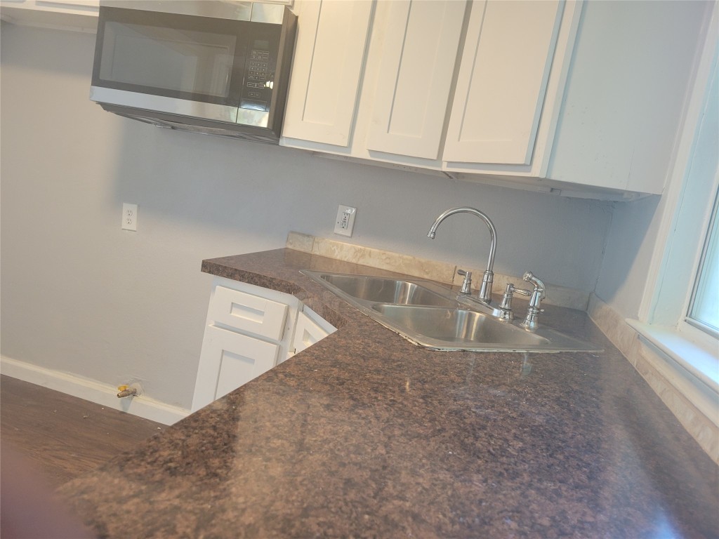 2410 E Overton Road Dallas TX 75216