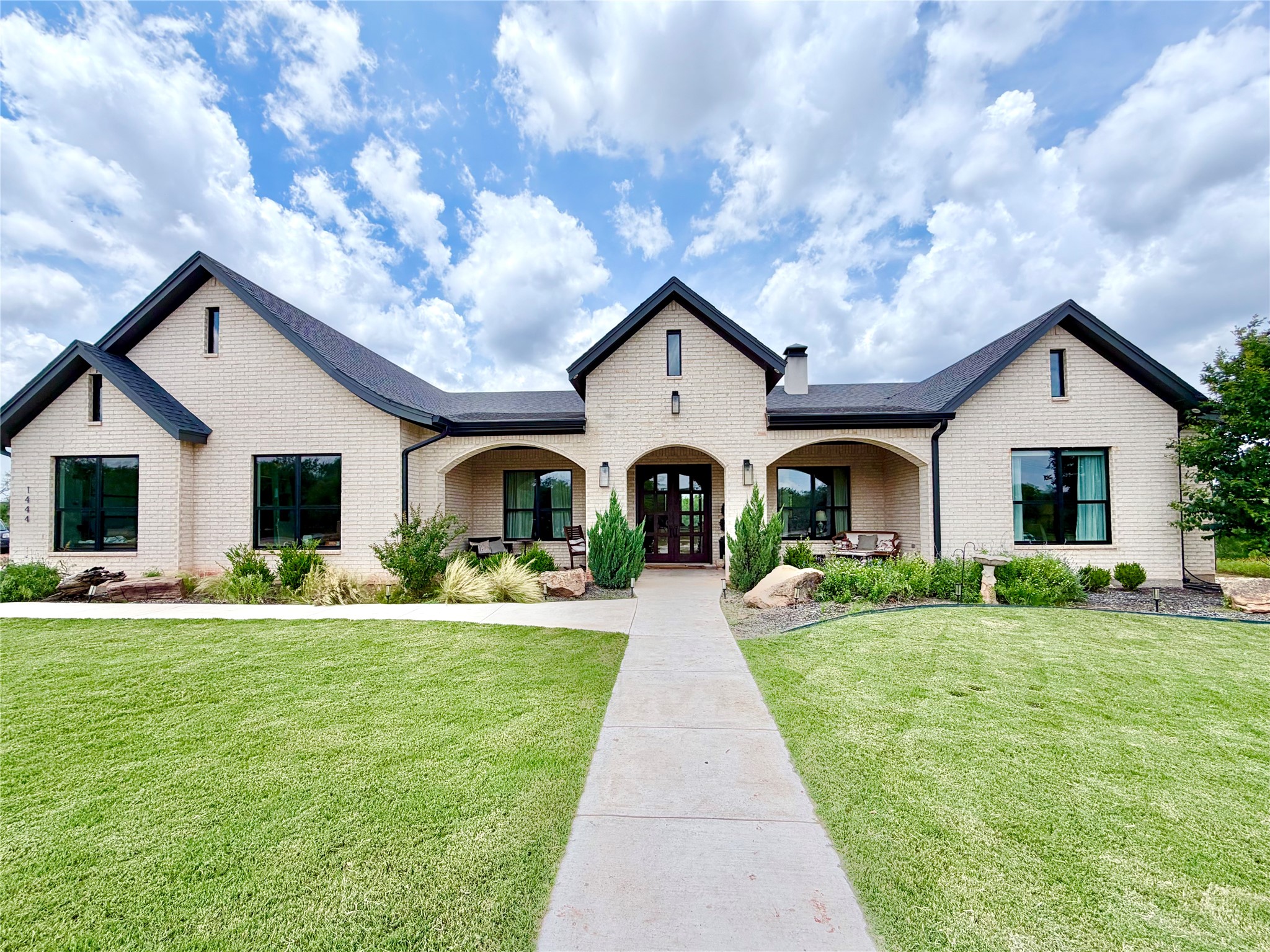1444 West Street Buffalo Gap TX 79508