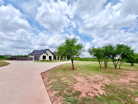1444 West Street Buffalo Gap TX 79508