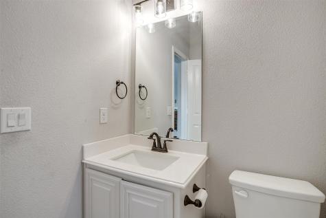 2005 Flora Lane Desoto TX 75115