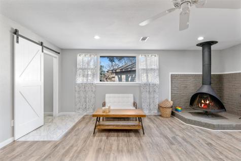2753 Larkspur Lane Dallas TX 75233