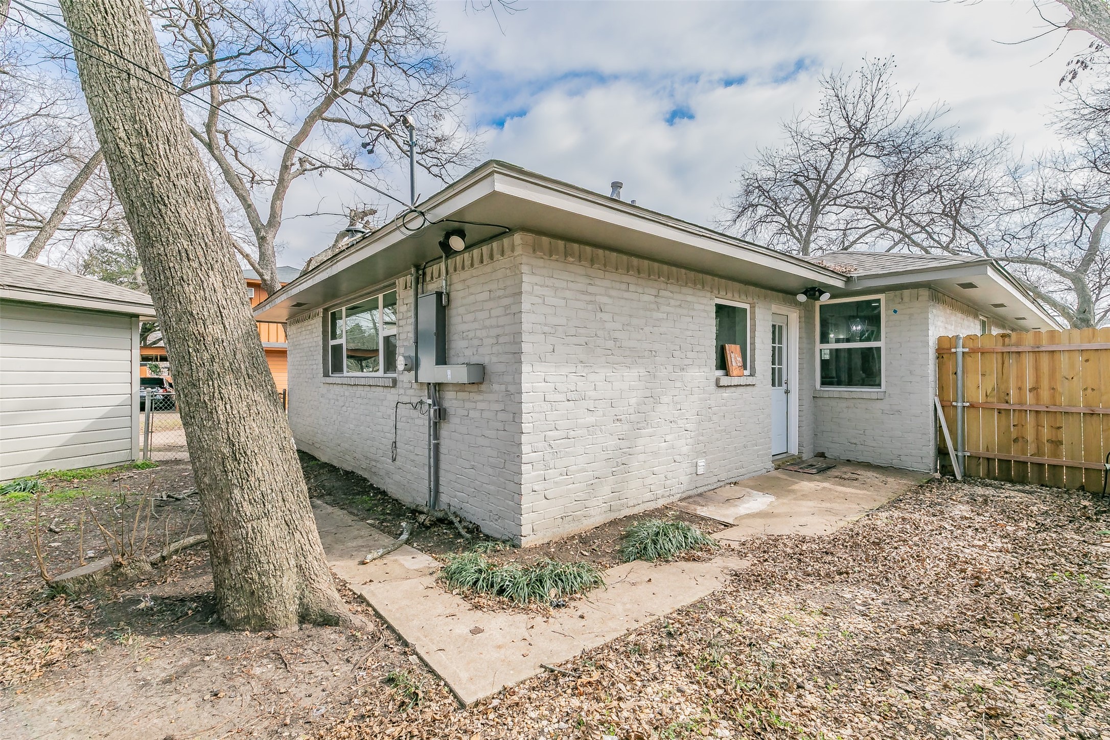 2753 Larkspur Lane Dallas TX 75233
