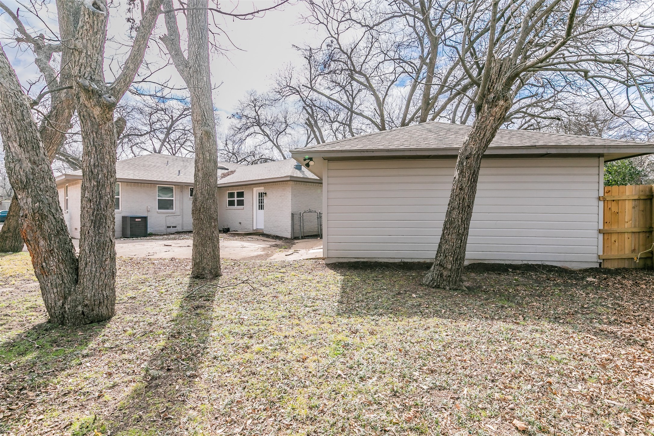 2753 Larkspur Lane Dallas TX 75233