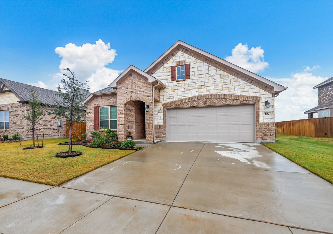 832 Stamford Avenue Arlington TX 76002