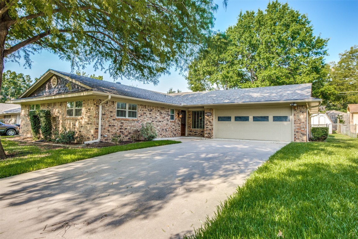609 Edwards Drive Denison TX 75020