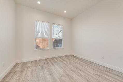 1708 Prestwick Lane Ennis TX 75119