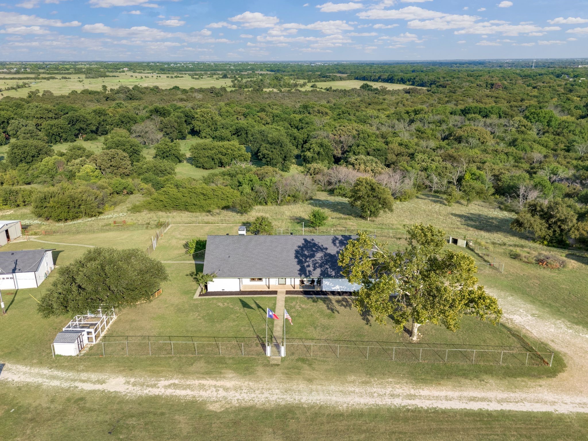10902 Clear Creek Road W Sanger TX 76266