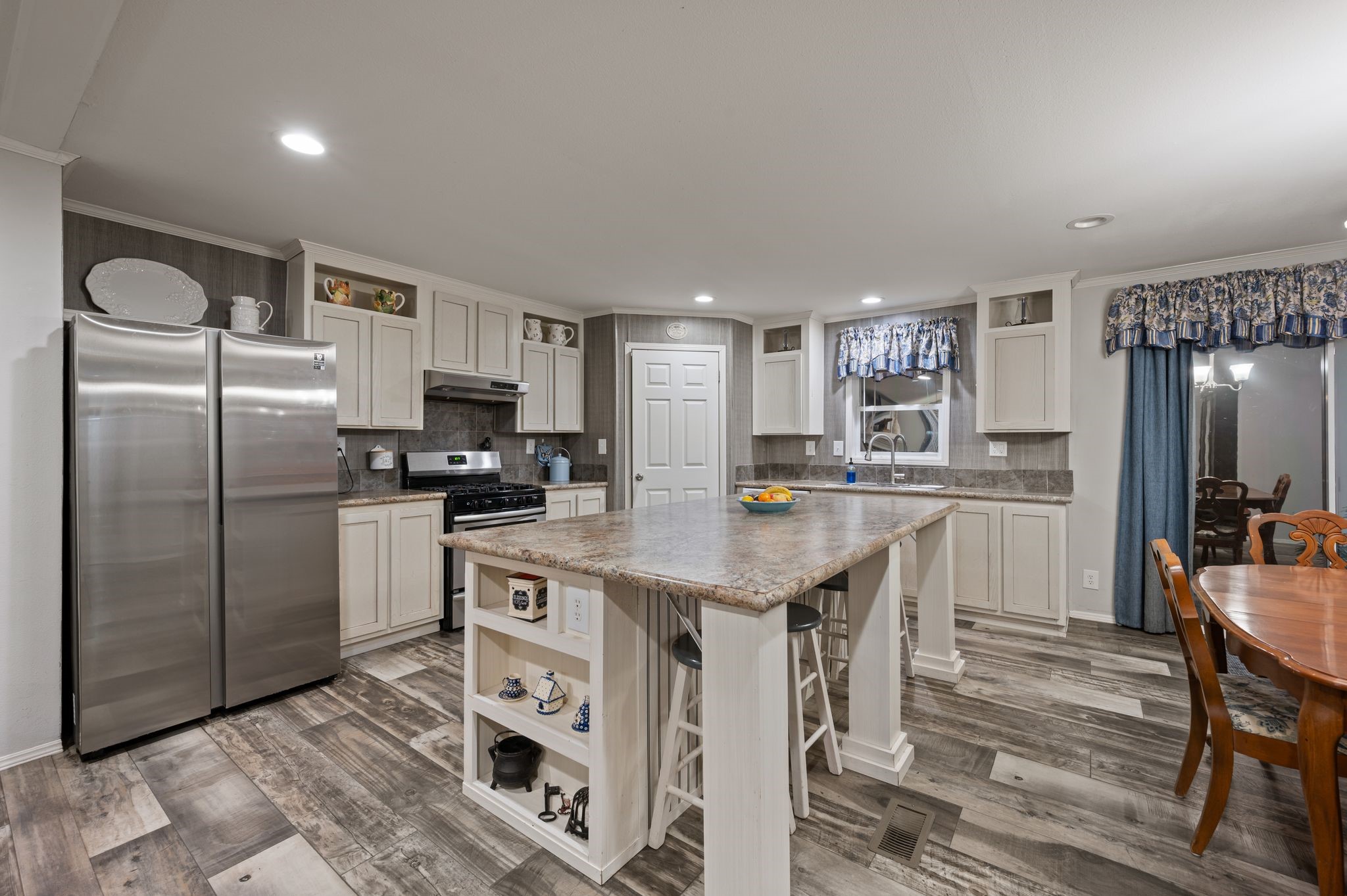 10902 Clear Creek Road W Sanger TX 76266