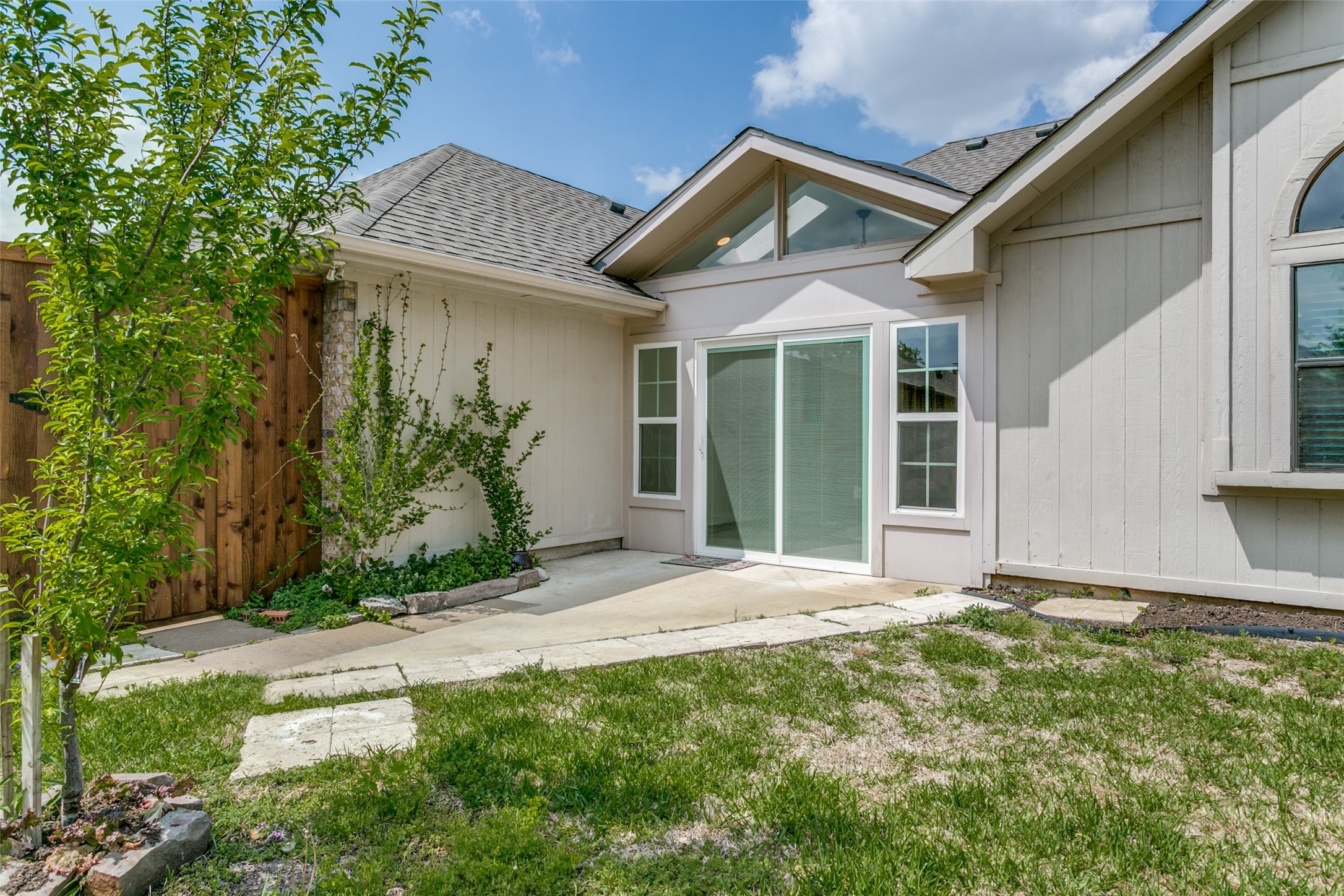 2006 Hearthstone Drive Carrollton TX 75010