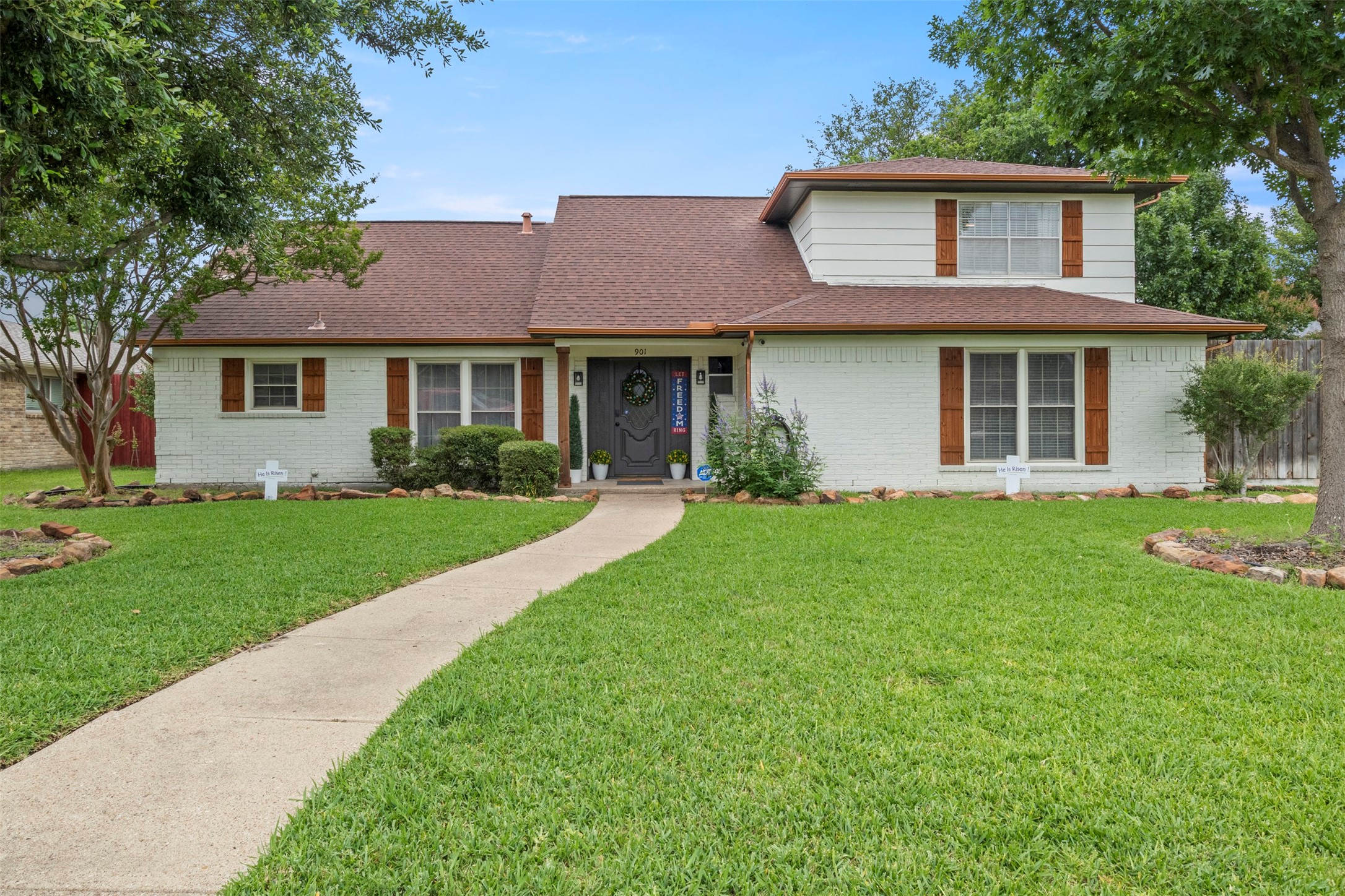 901 Serenade Lane Richardson TX 75081