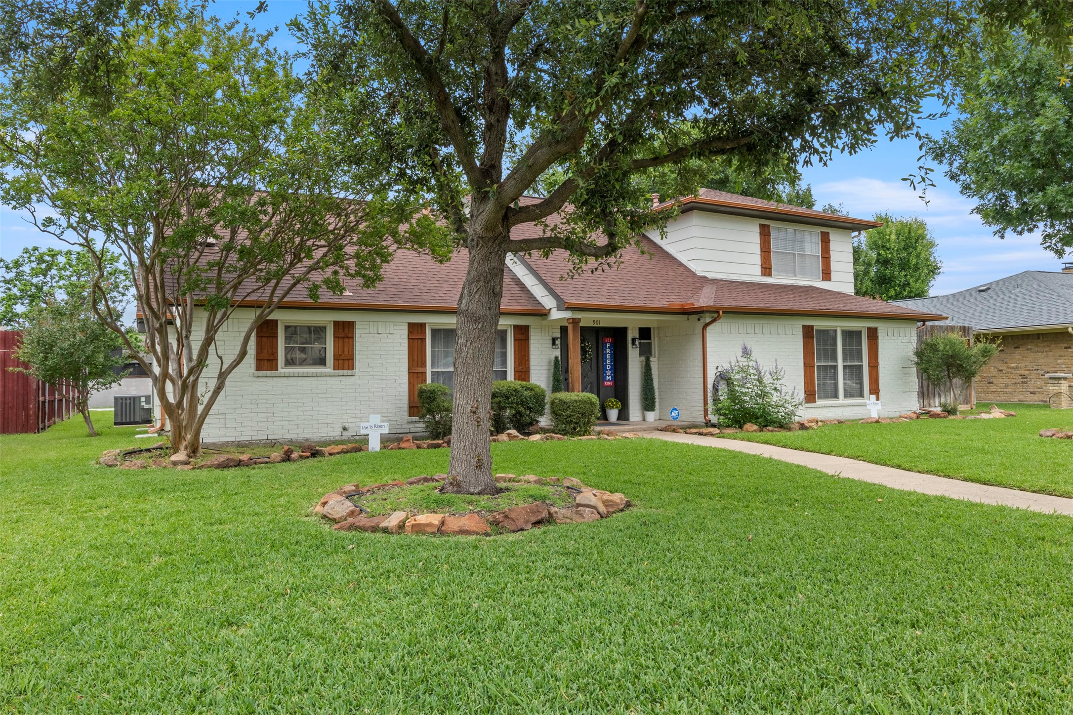 901 Serenade Lane Richardson TX 75081