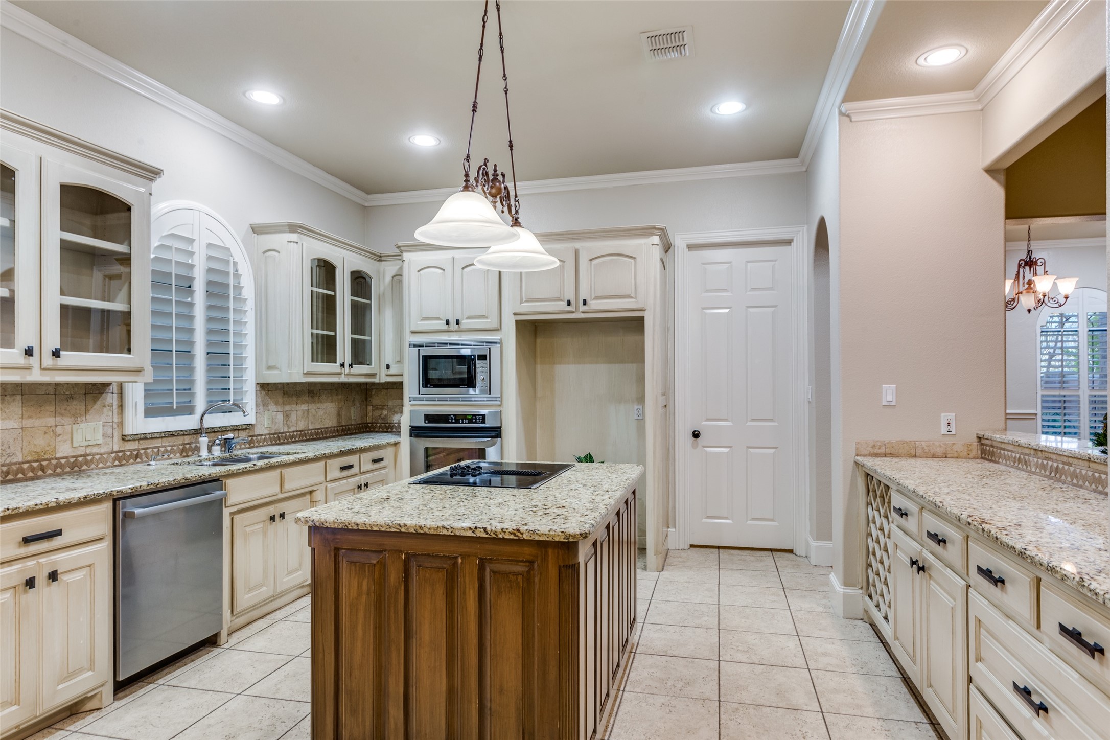 4248 Oak Park Court Fort Worth TX 76109