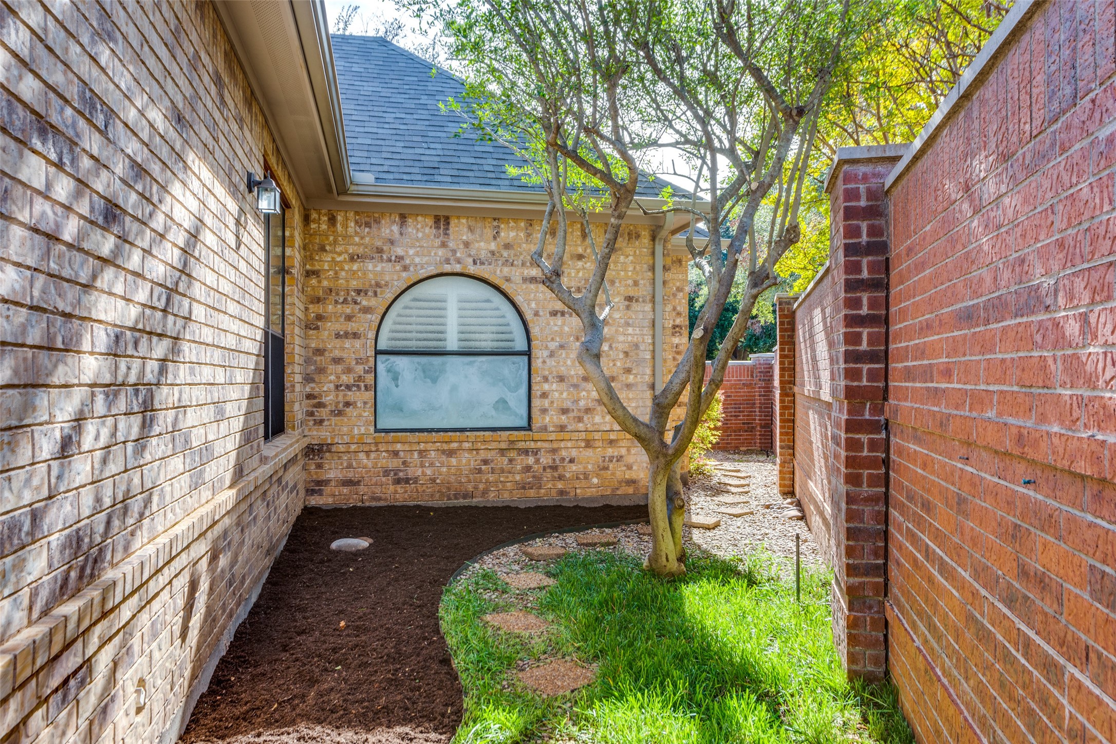 4248 Oak Park Court Fort Worth TX 76109