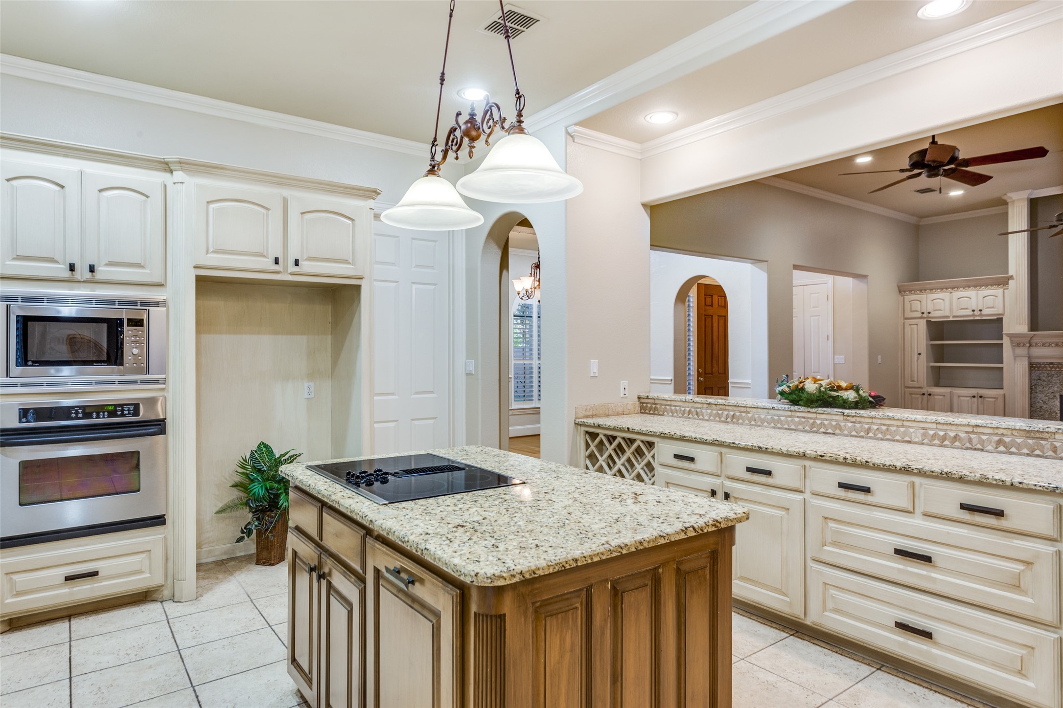 4248 Oak Park Court Fort Worth TX 76109