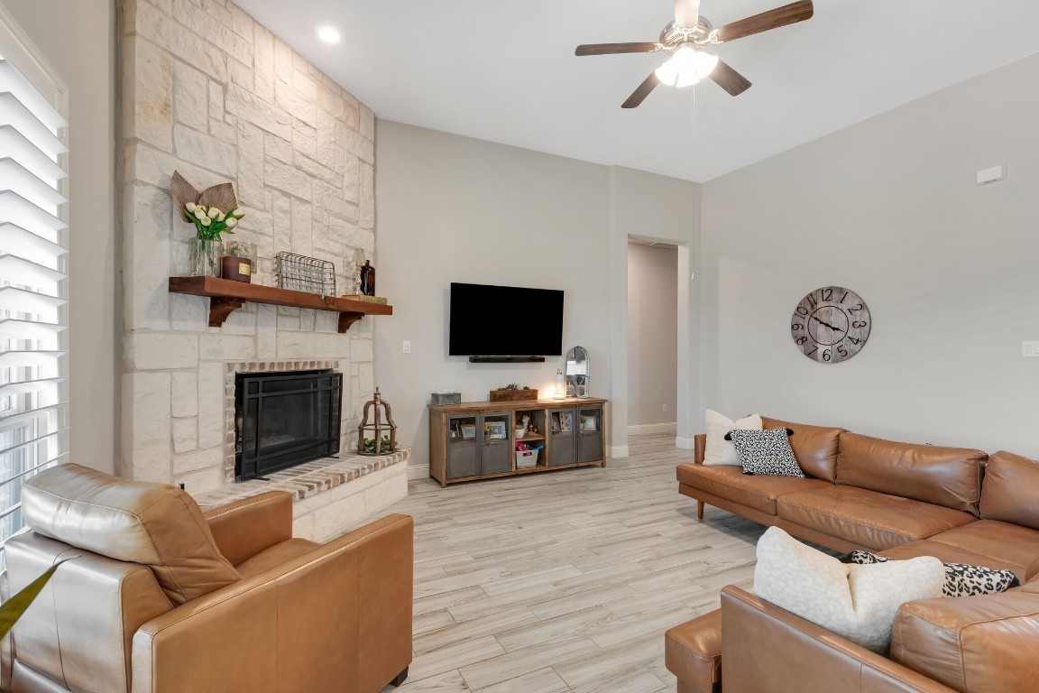 2304 Kallee Cove Celina TX 75009