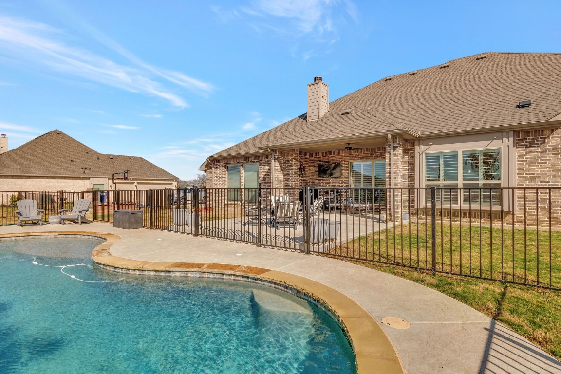 2304 Kallee Cove Celina TX 75009
