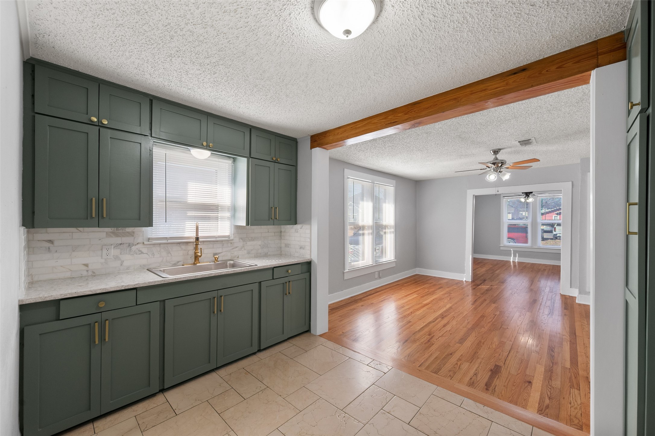 2724 E 12th Street Fort Worth TX 76111