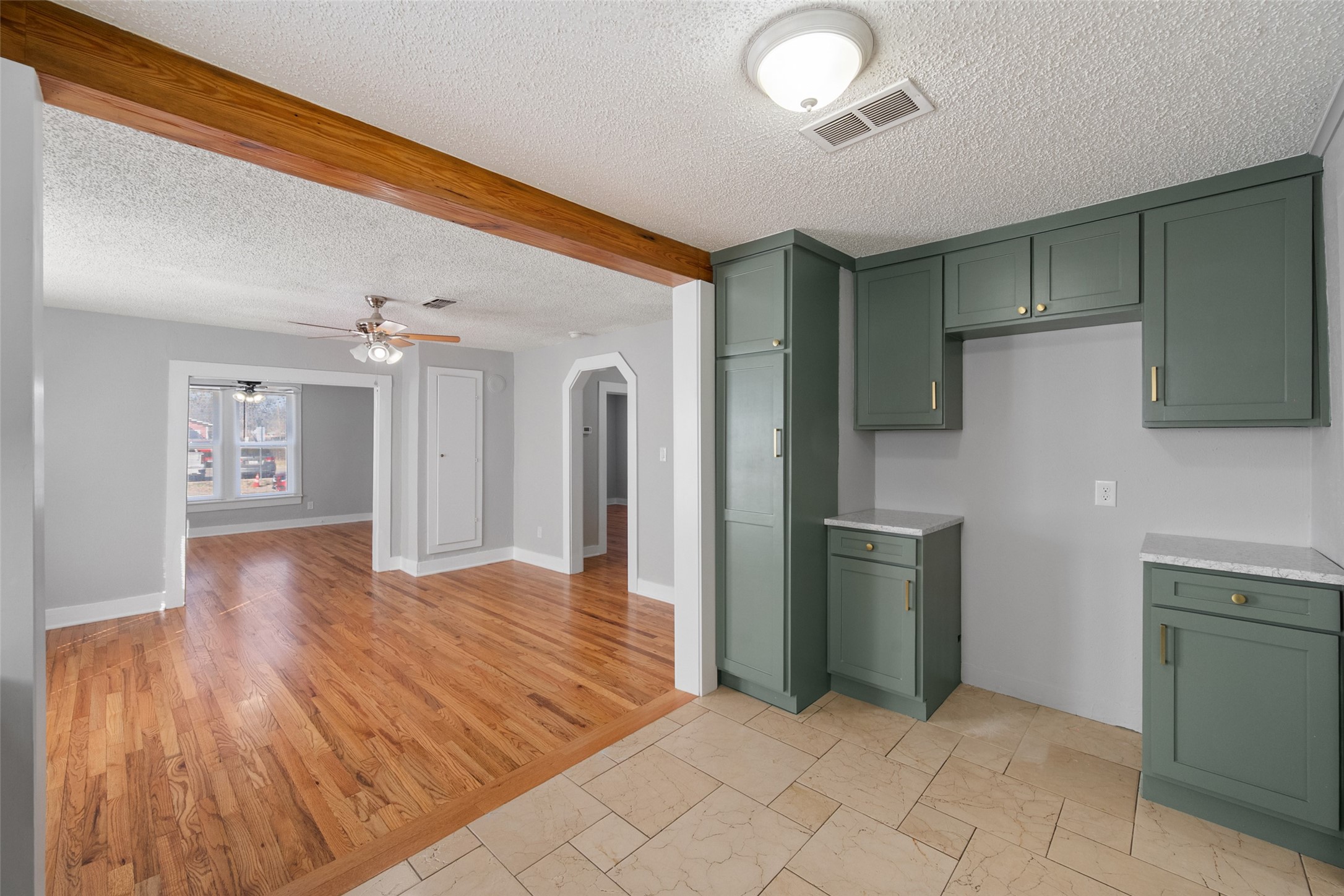 2724 E 12th Street Fort Worth TX 76111