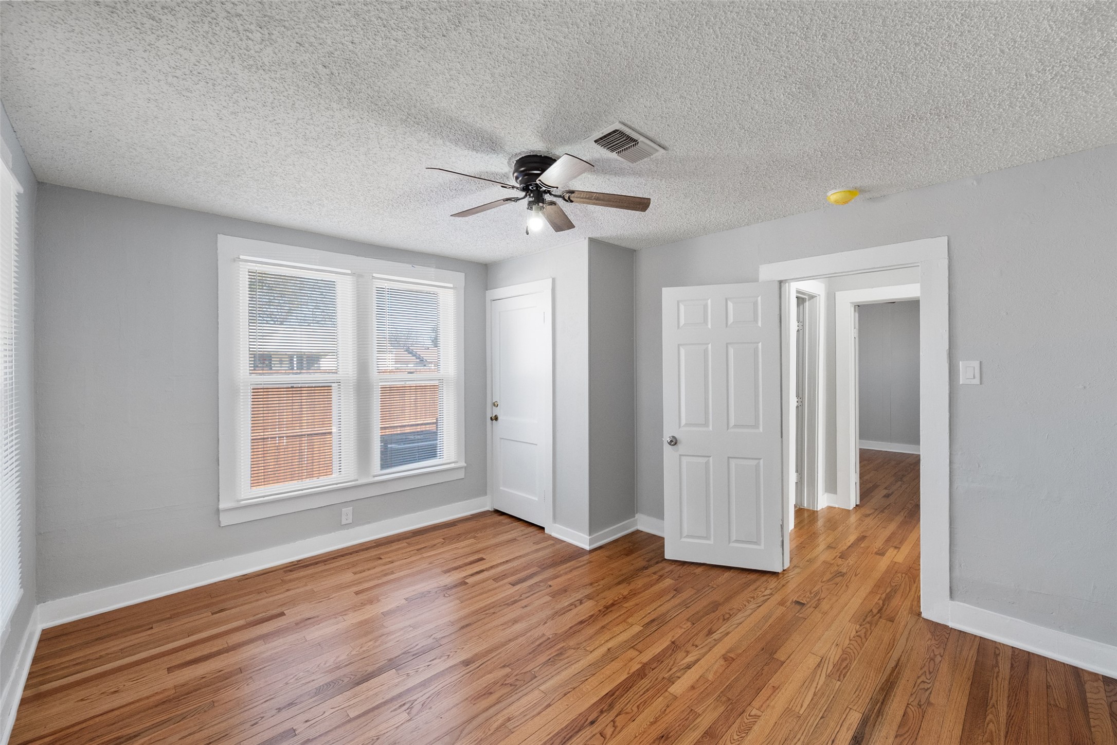 2724 E 12th Street Fort Worth TX 76111