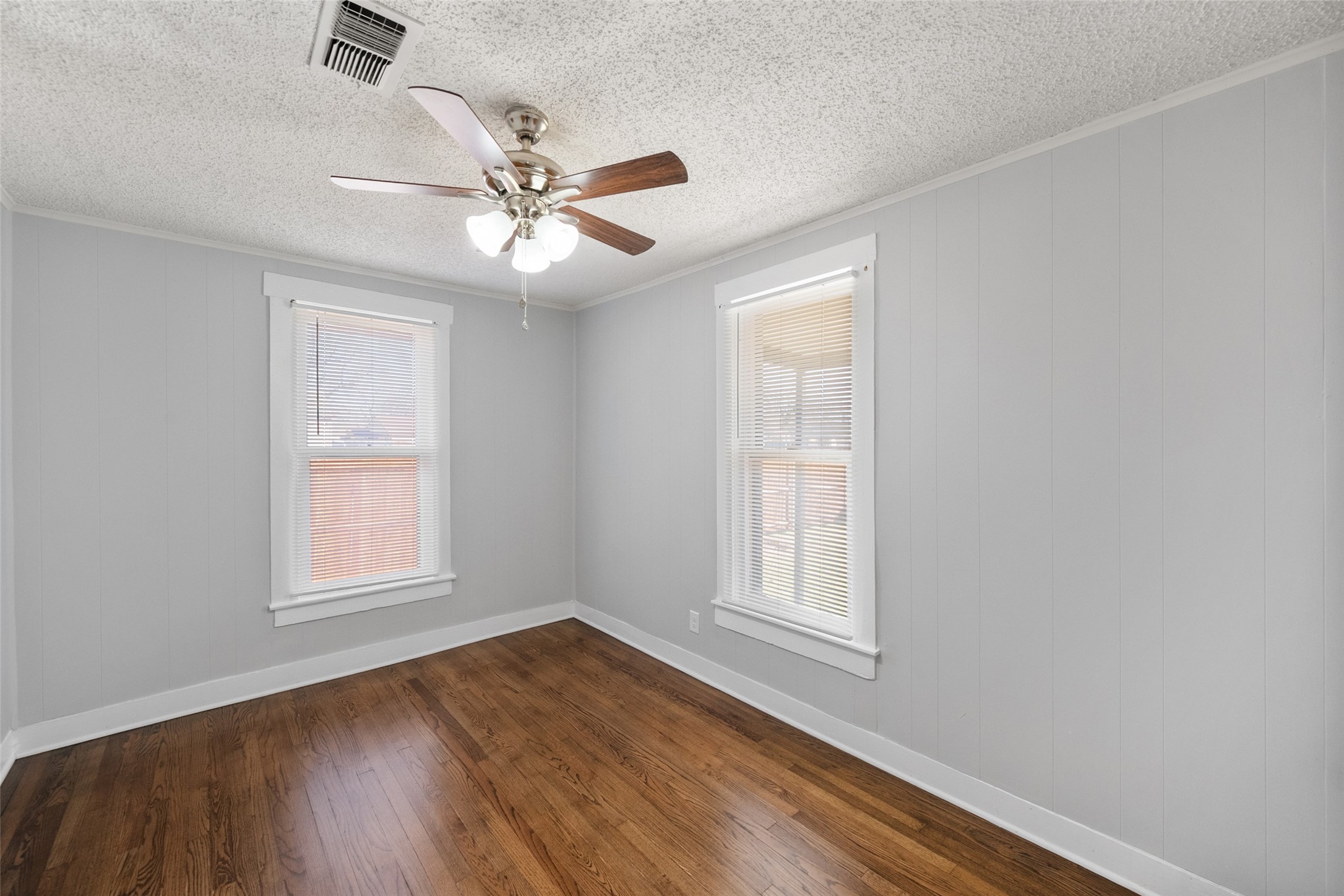 2724 E 12th Street Fort Worth TX 76111
