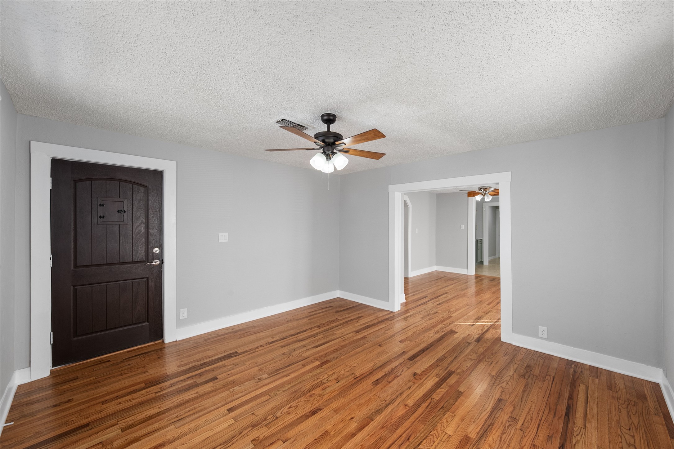 2724 E 12th Street Fort Worth TX 76111