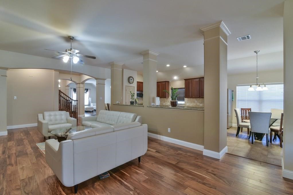 2705 Fox Creek Trail Arlington TX 76017