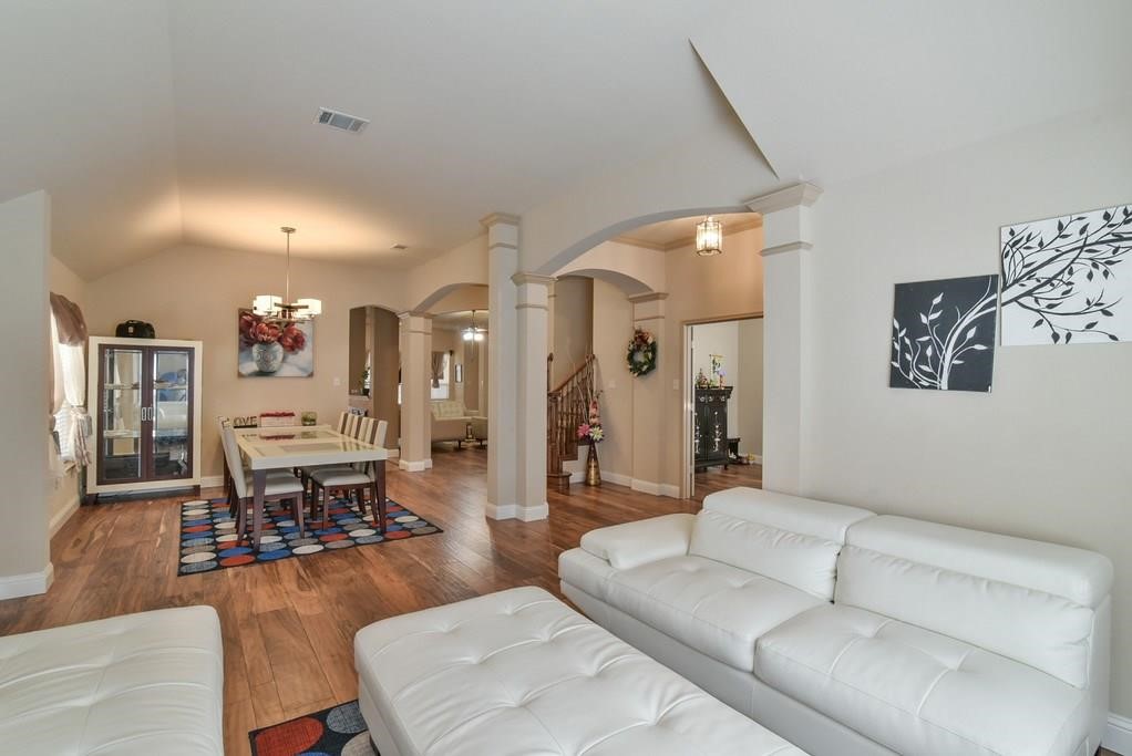 2705 Fox Creek Trail Arlington TX 76017