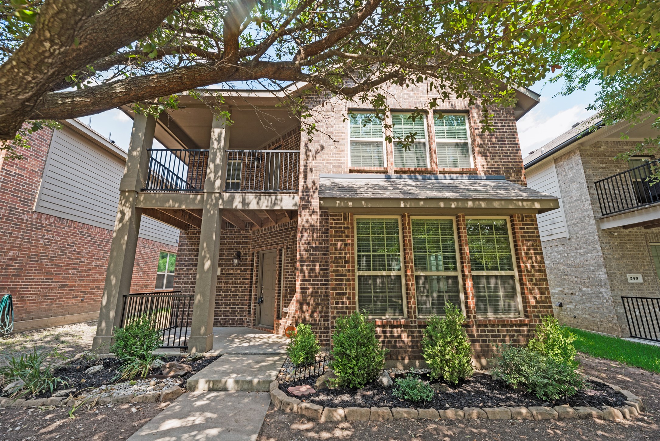 252 Overlook Mews Lancaster TX 75146