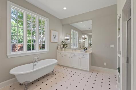 811 Lake Creek Drive Mckinney TX 75072