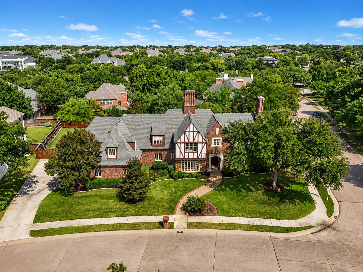 811 Lake Creek Drive Mckinney TX 75072