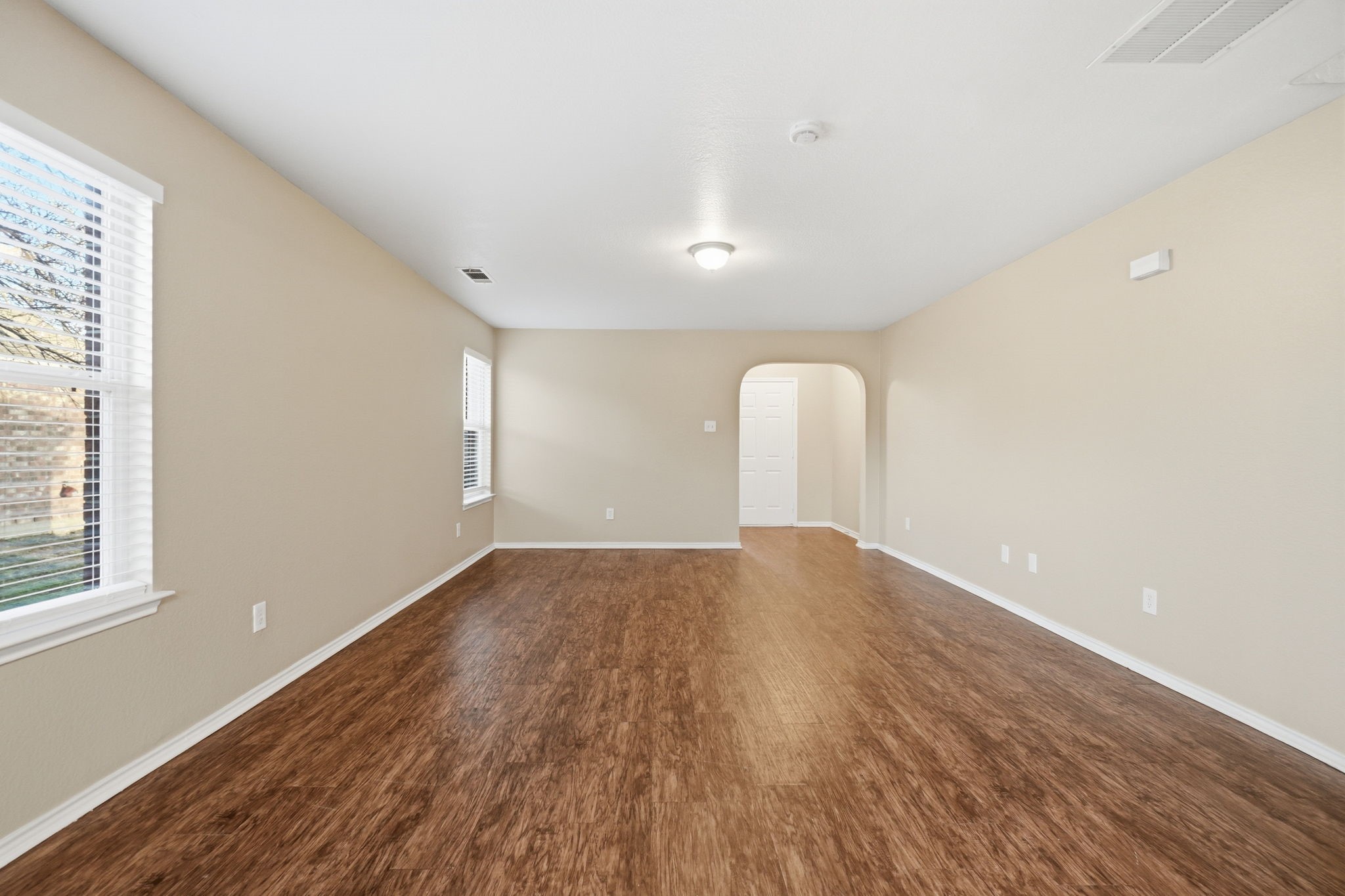 111 Maned Drive Sanger TX 76266