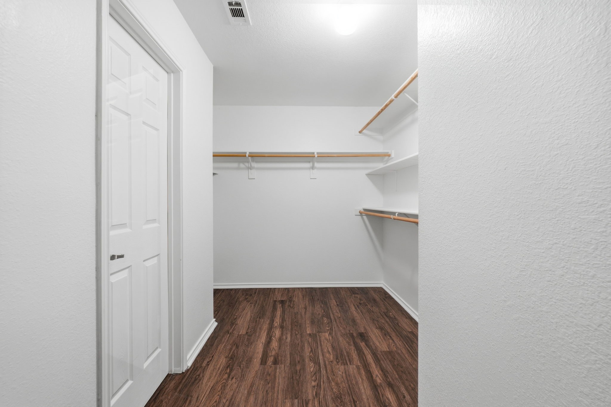 111 Maned Drive Sanger TX 76266