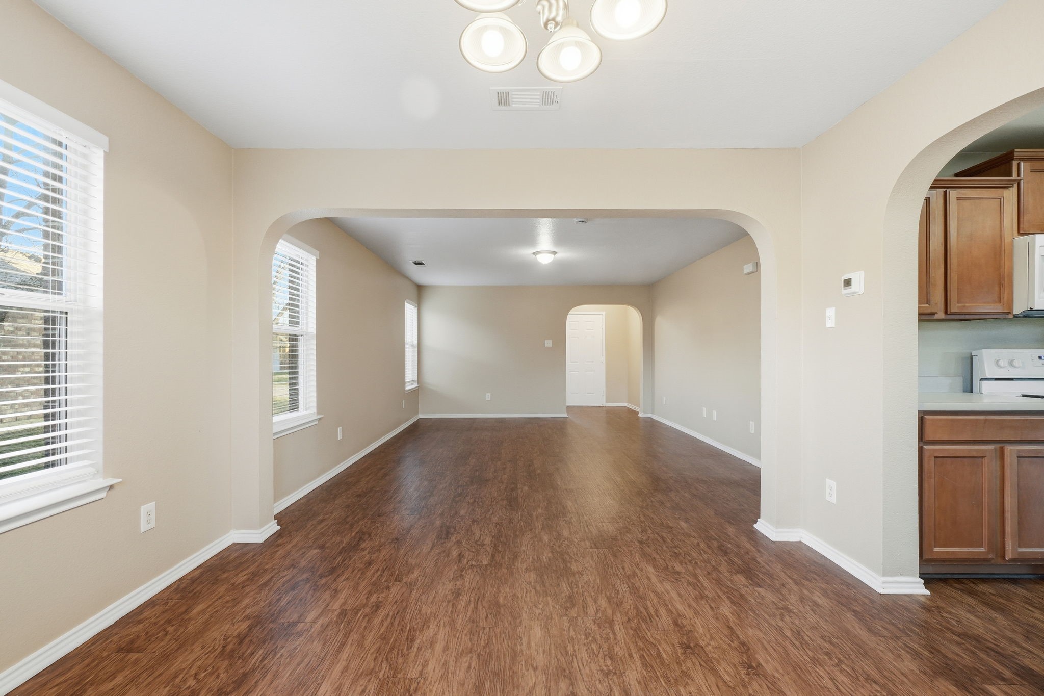 111 Maned Drive Sanger TX 76266