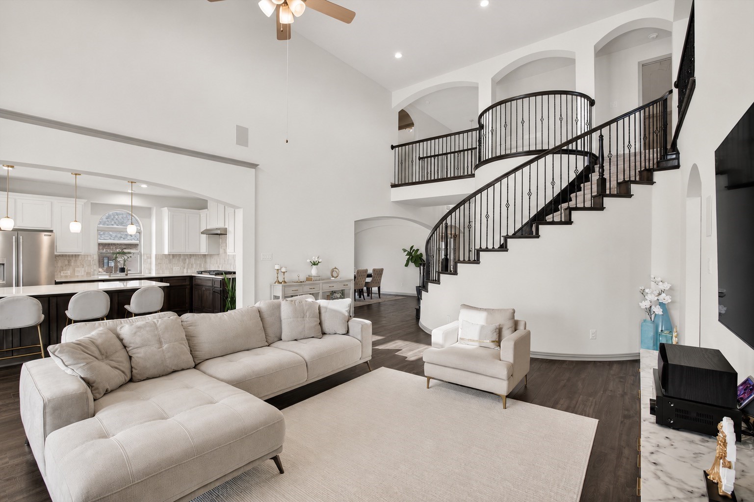 370 Cheyenne Mountain Drive Ovilla TX 75154