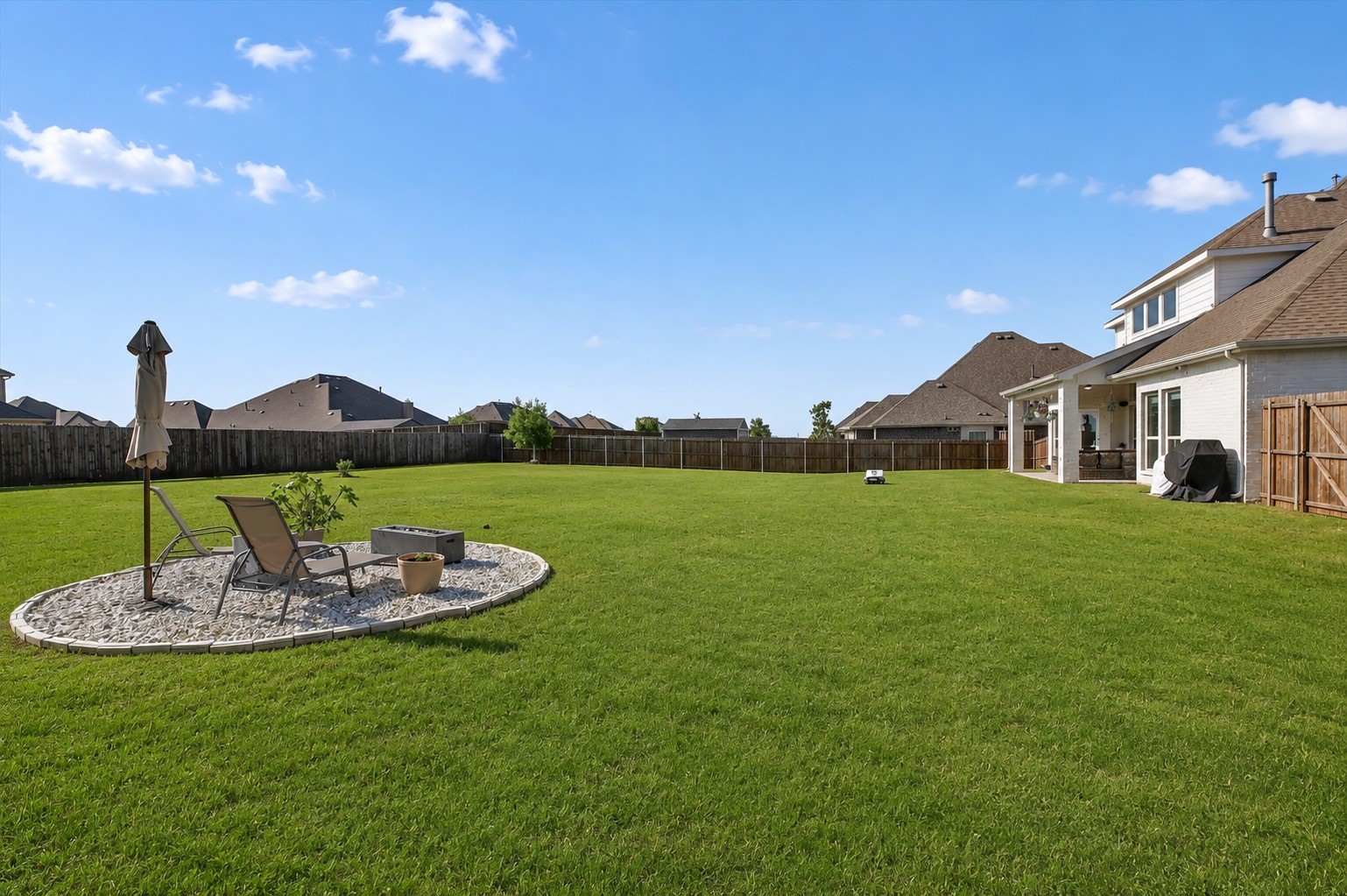 370 Cheyenne Mountain Drive Ovilla TX 75154