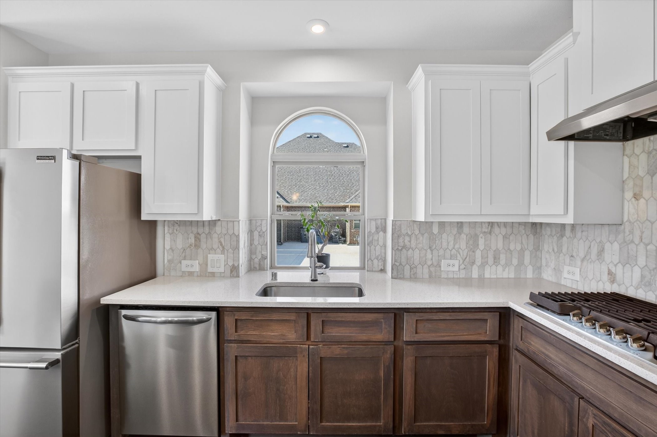 370 Cheyenne Mountain Drive Ovilla TX 75154