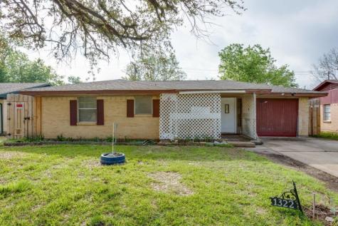 1322 Richard Street Mesquite TX 75149