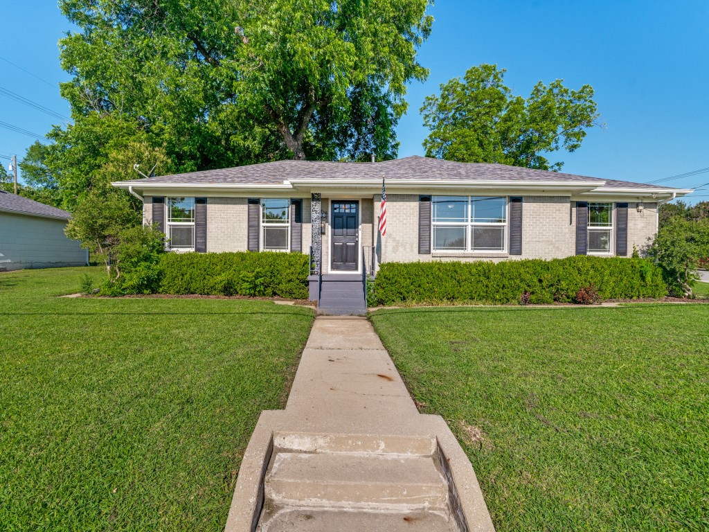 102 S Clark Street Rockwall TX 75087