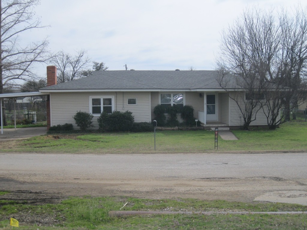 1307 W Williams Street Breckenridge TX 76424