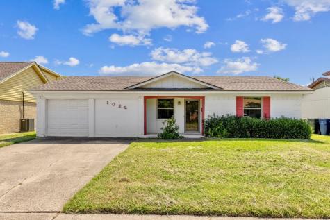 1022 Peace Rose Avenue Garland TX 75040