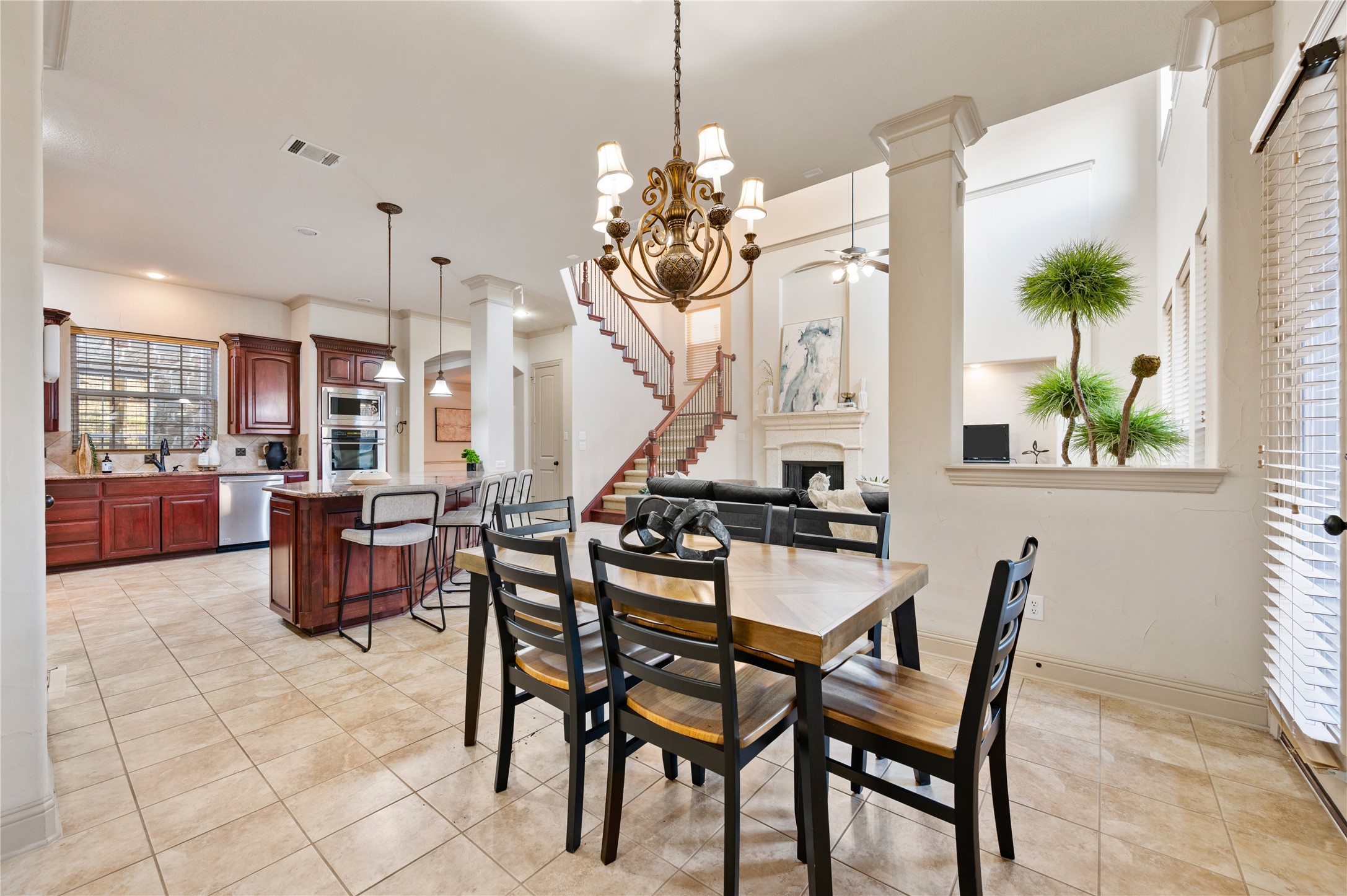 1010 Lost Valley Drive Euless TX 76039