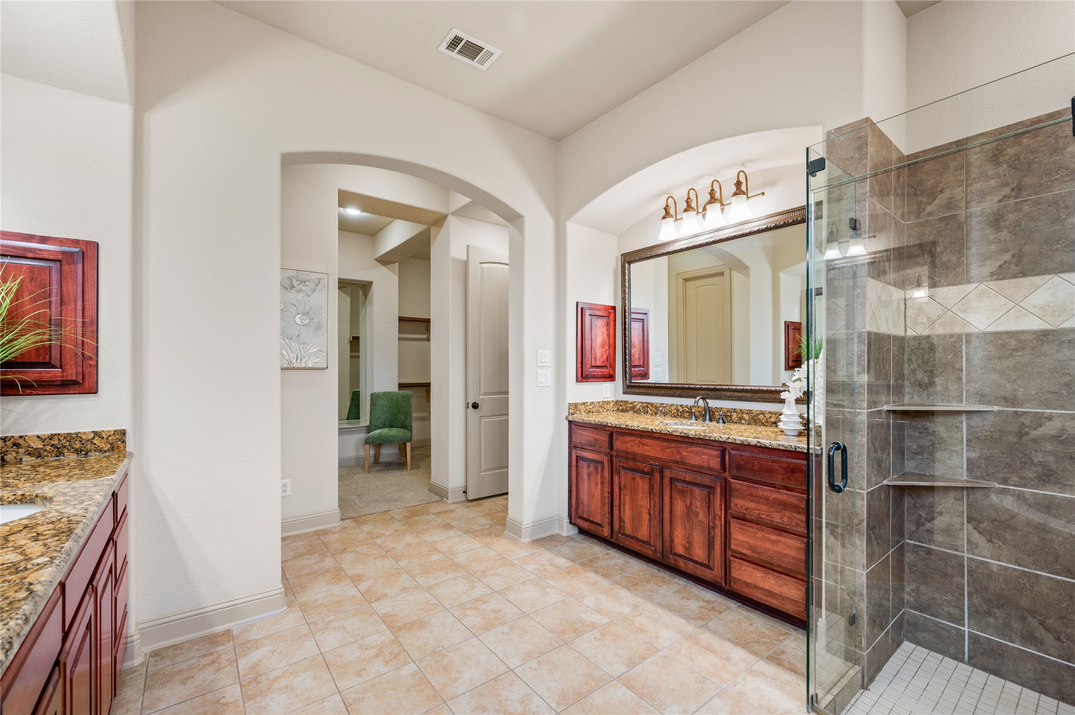 1010 Lost Valley Drive Euless TX 76039