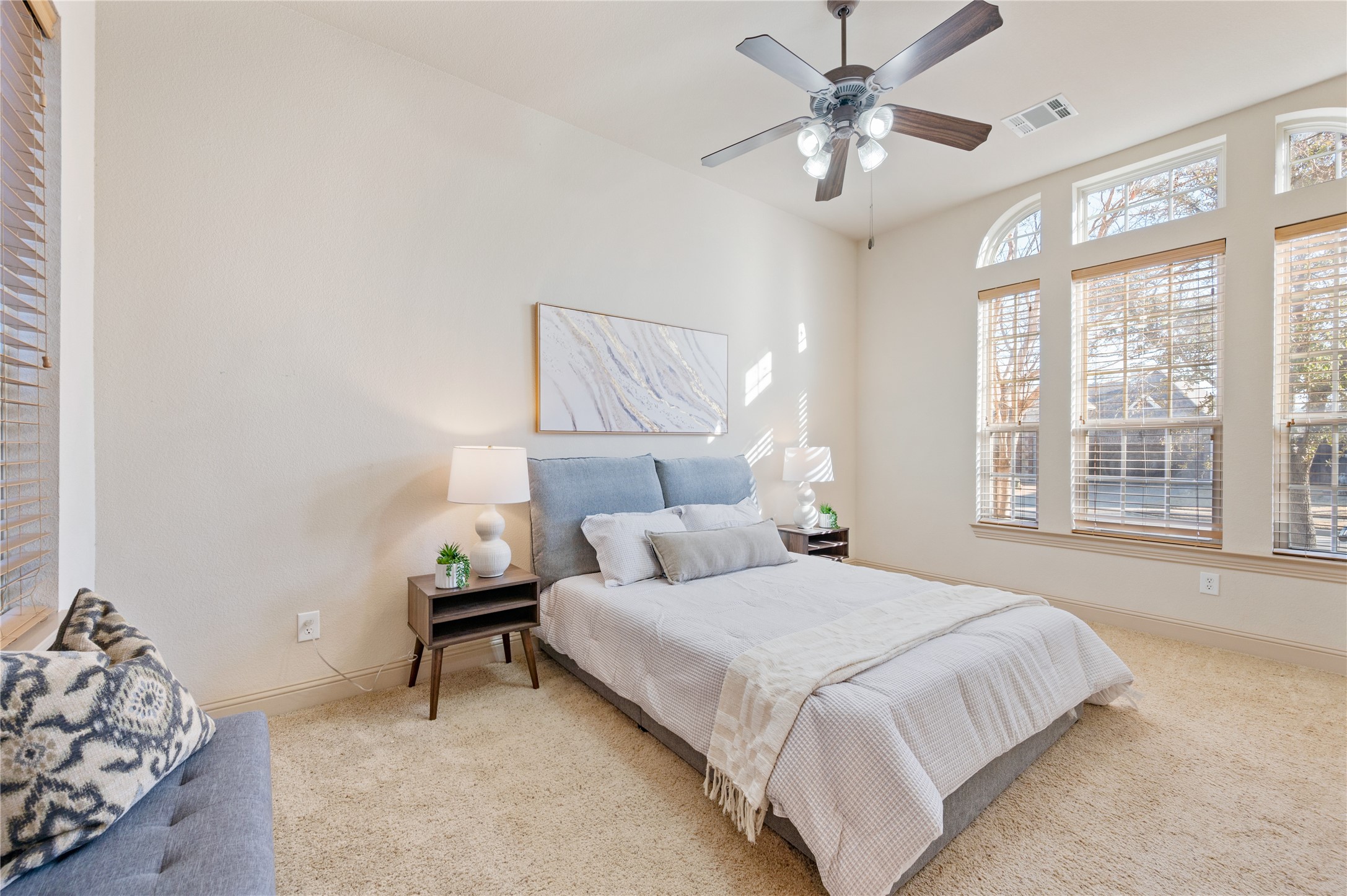 1010 Lost Valley Drive Euless TX 76039