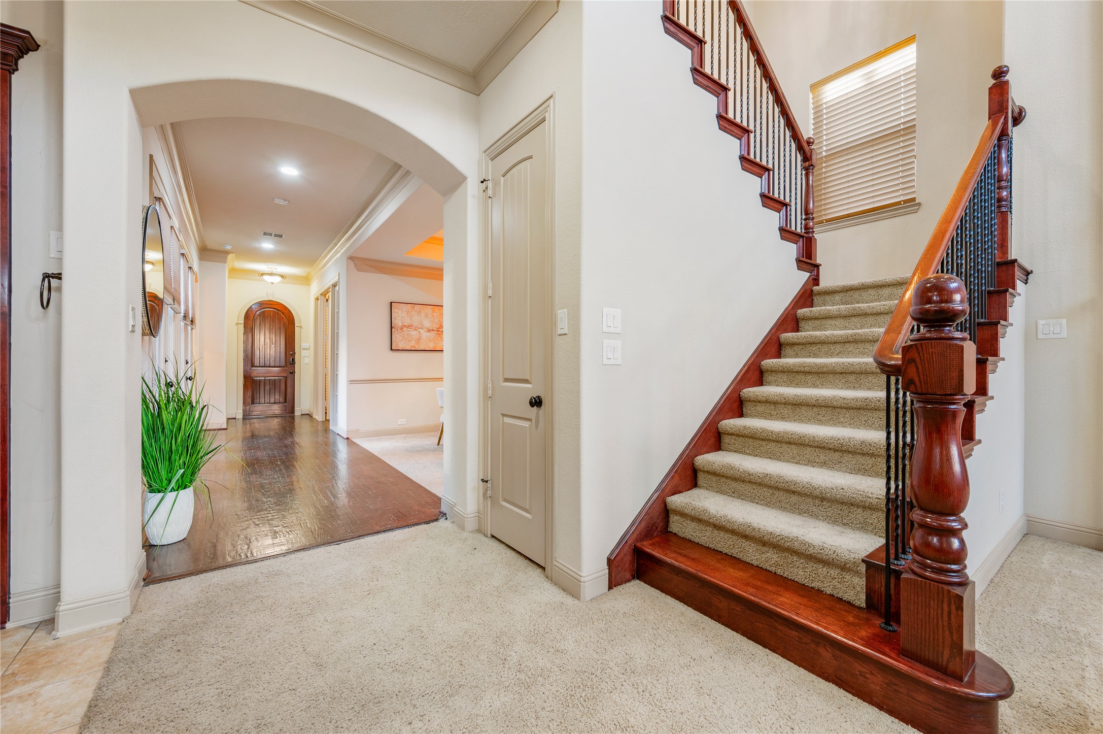 1010 Lost Valley Drive Euless TX 76039