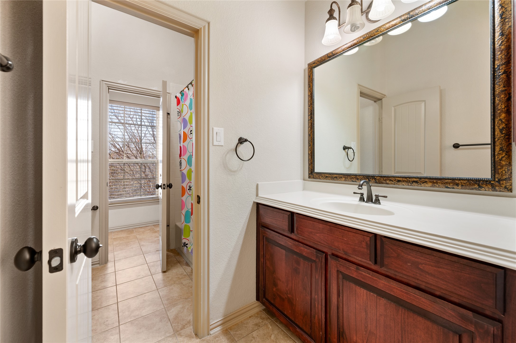 1010 Lost Valley Drive Euless TX 76039