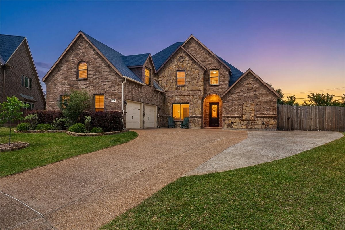 221 Adventus Court Mansfield TX 76063