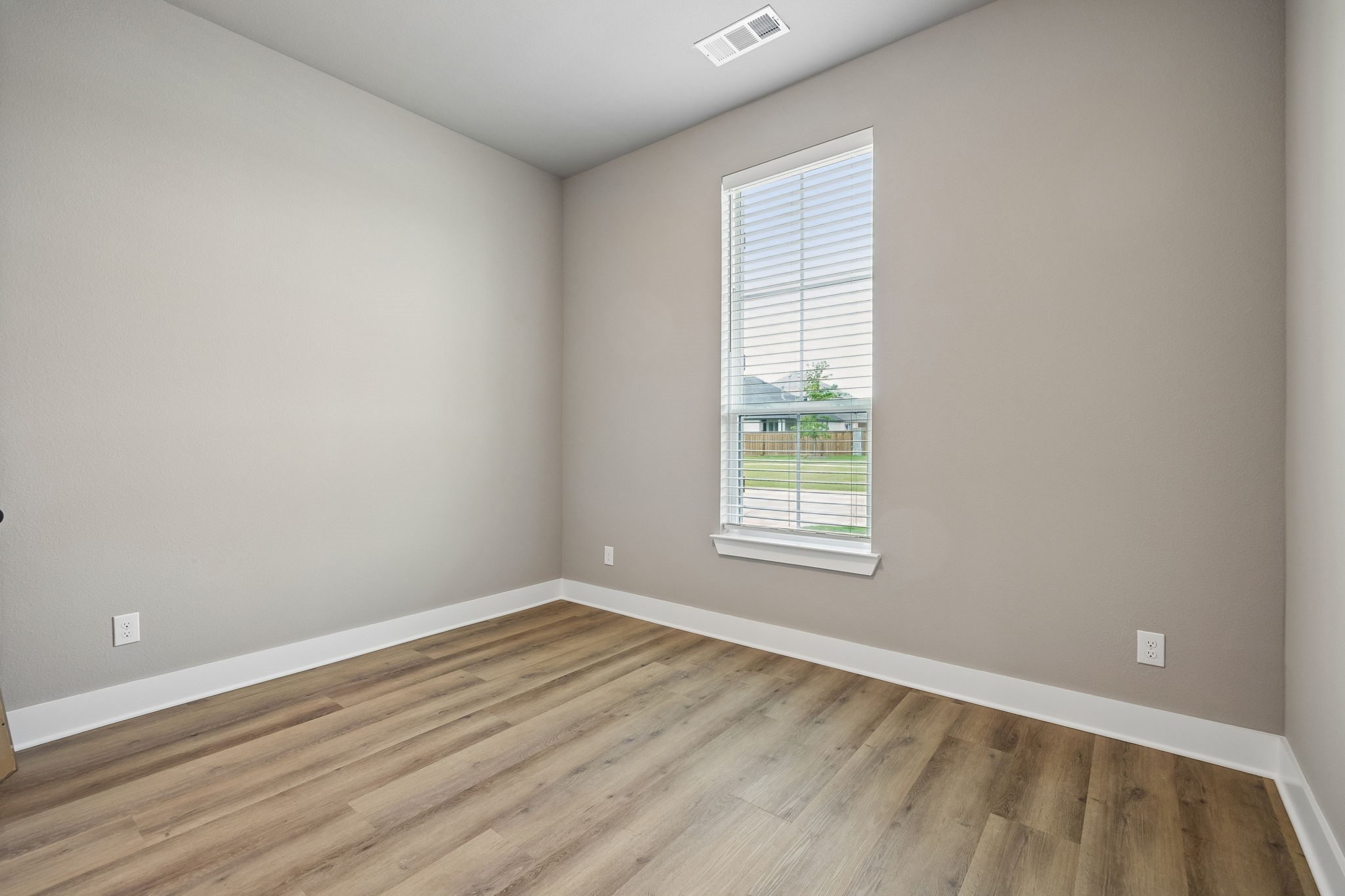 1633 Buscot Lane Fort Worth TX 76052